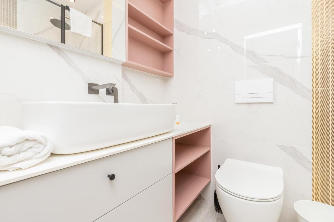 Harmonia Oliwska Premium By Renters Prestige Lägenhet Gdańsk Exteriör bild